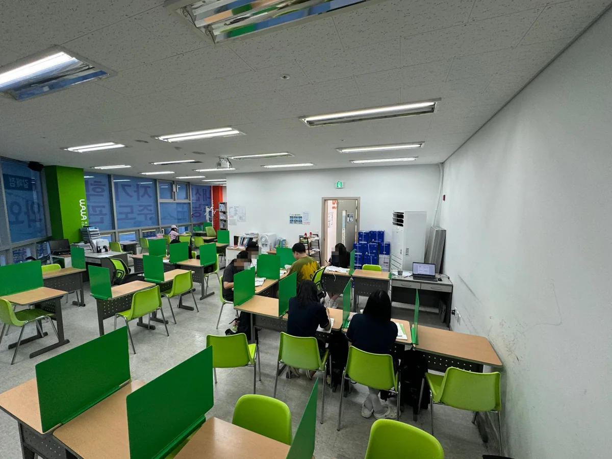 와와학습코칭학원 갈매점 학습 공간 1